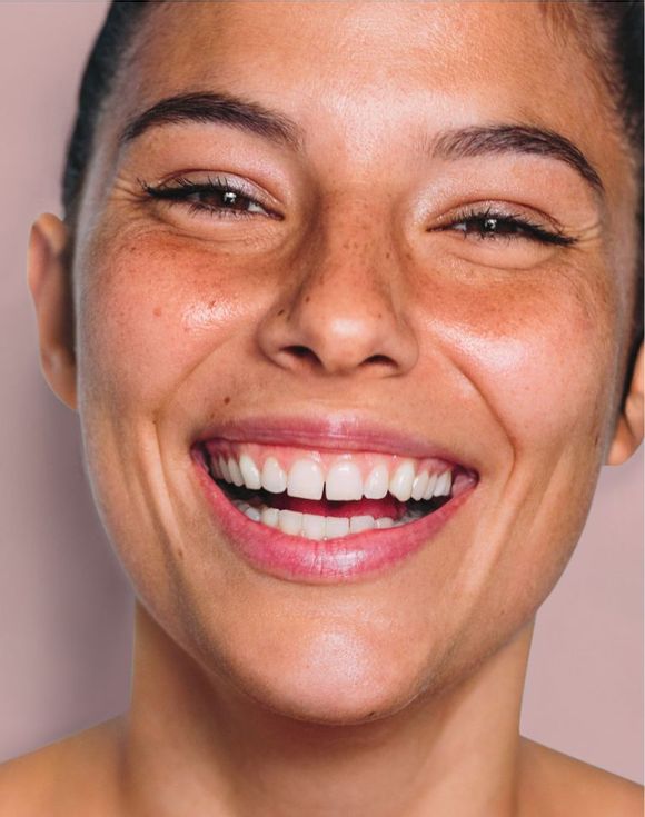 Himalaya Pink Salt HAP + Niacinamide Toothpaste
