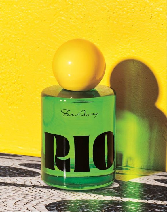 Far Away Rio Eau de Parfum