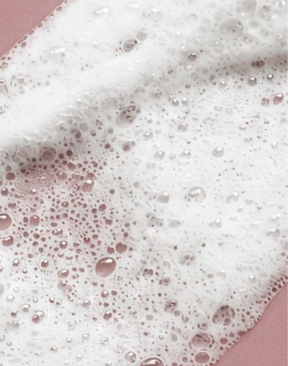 Organist with Camellia + Collagen Heat Defense Foam